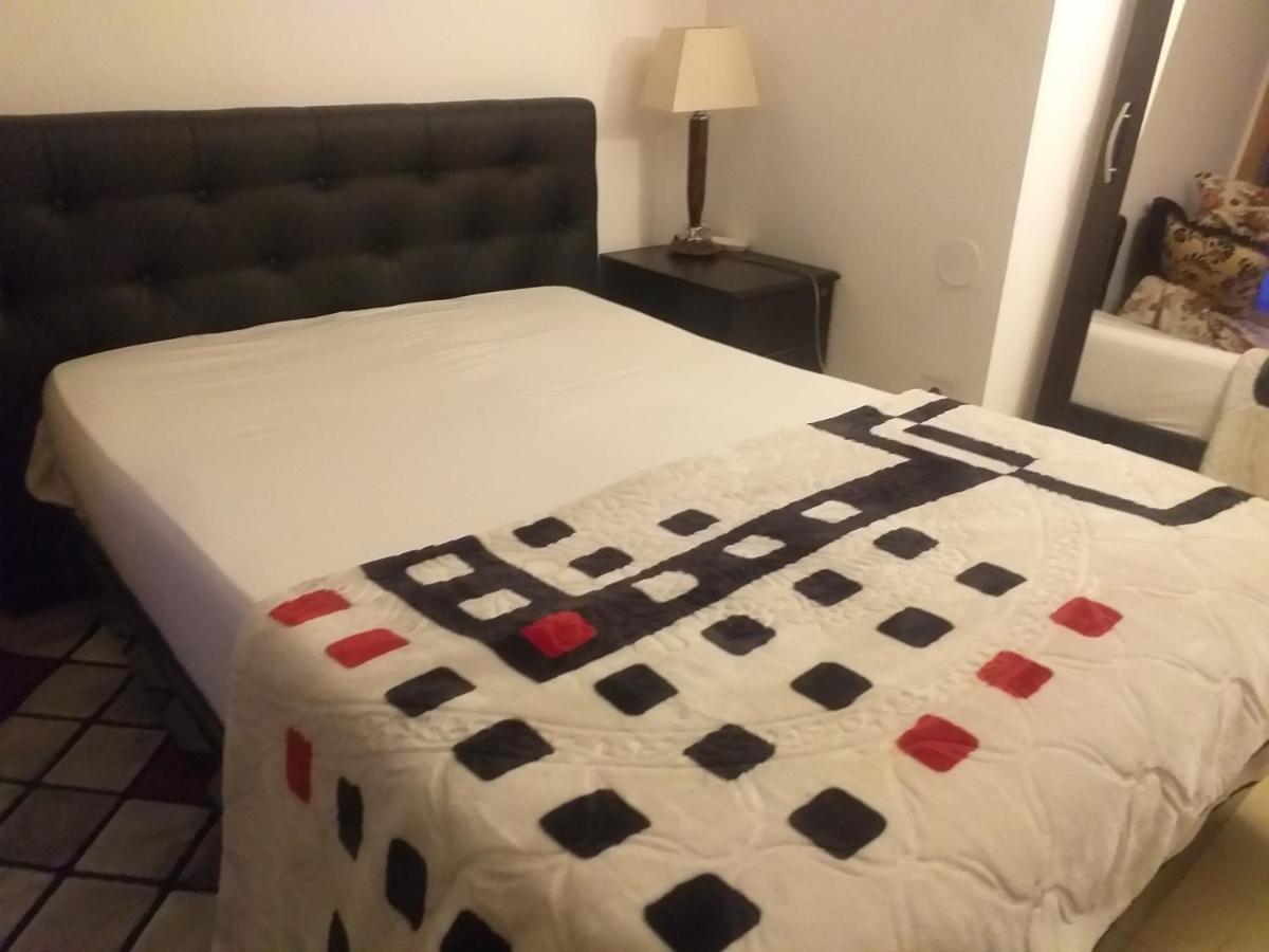 Simple Colocation Rooms Garges-lès-Gonesse Εξωτερικό φωτογραφία